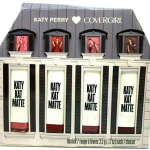 COVERGIRL Katy Kat Holiday Gift Set
